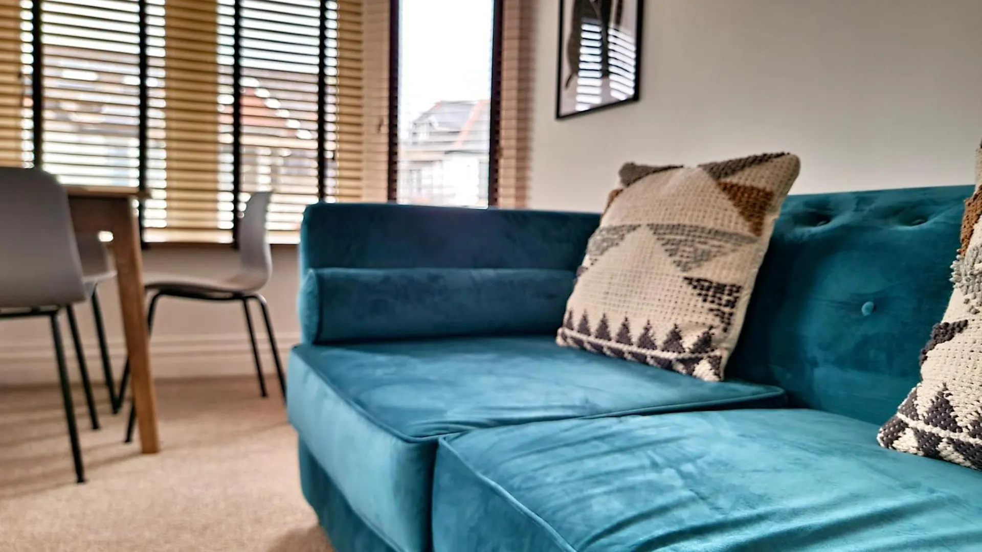 Thompson Apartments By Switchback Stays Cardiff