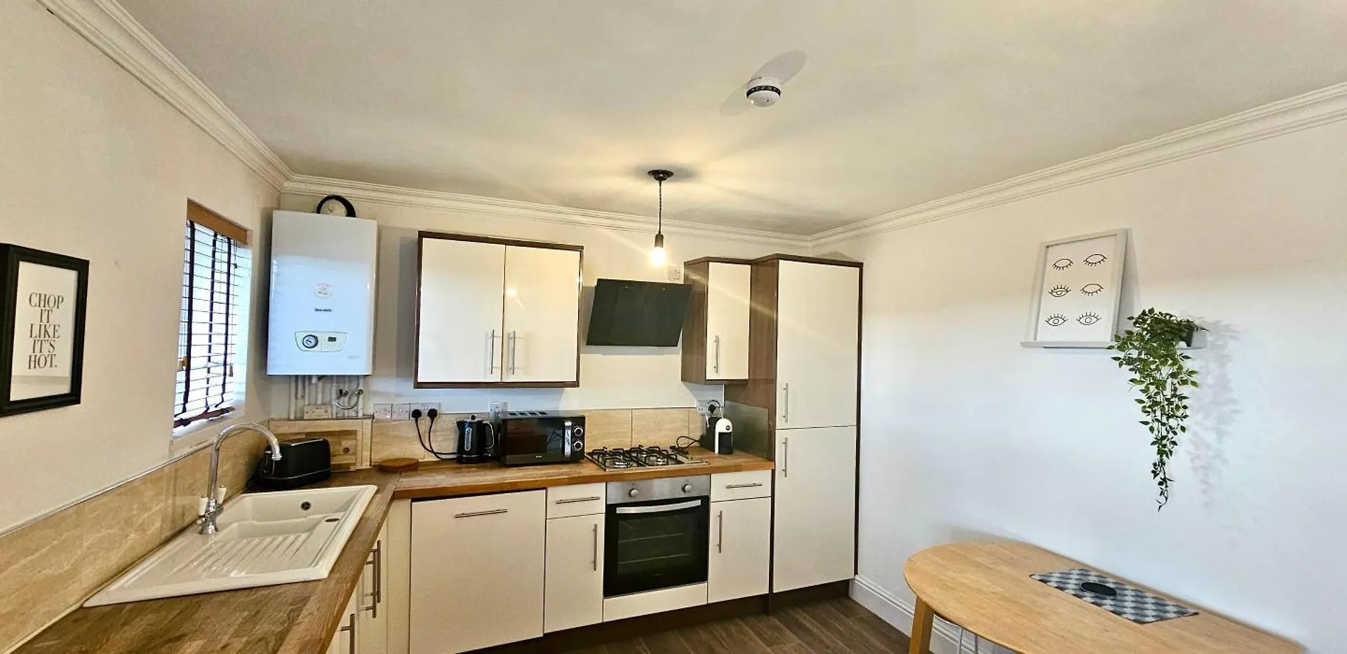 Thompson Apartments By Switchback Stays Cardiff